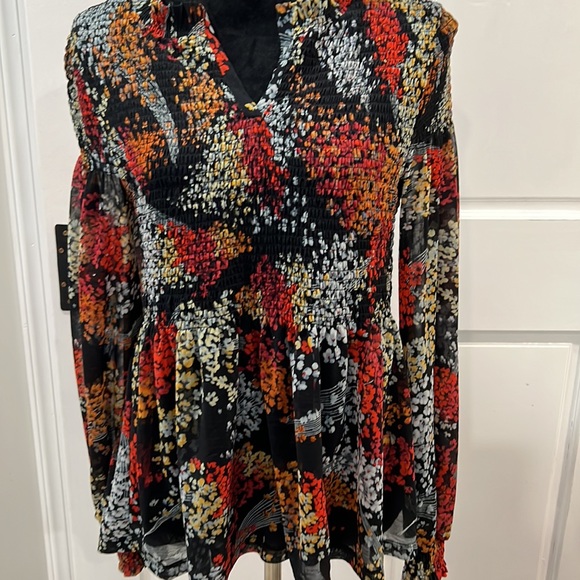 Anthropology Akemi + Kin size SM lined floral top w/ smocking stretch fit - Picture 1 of 7